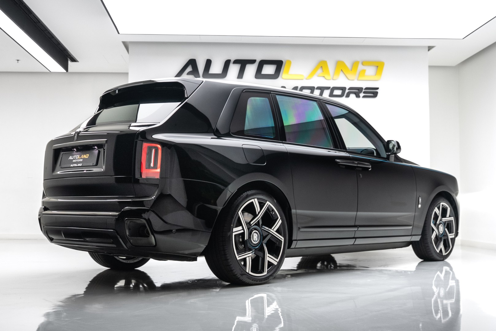 2025 ROLLS ROYCE CULLINAN |BLACK BADGE | BESPOKE AUDIO SYSTEM | FULL OPTION